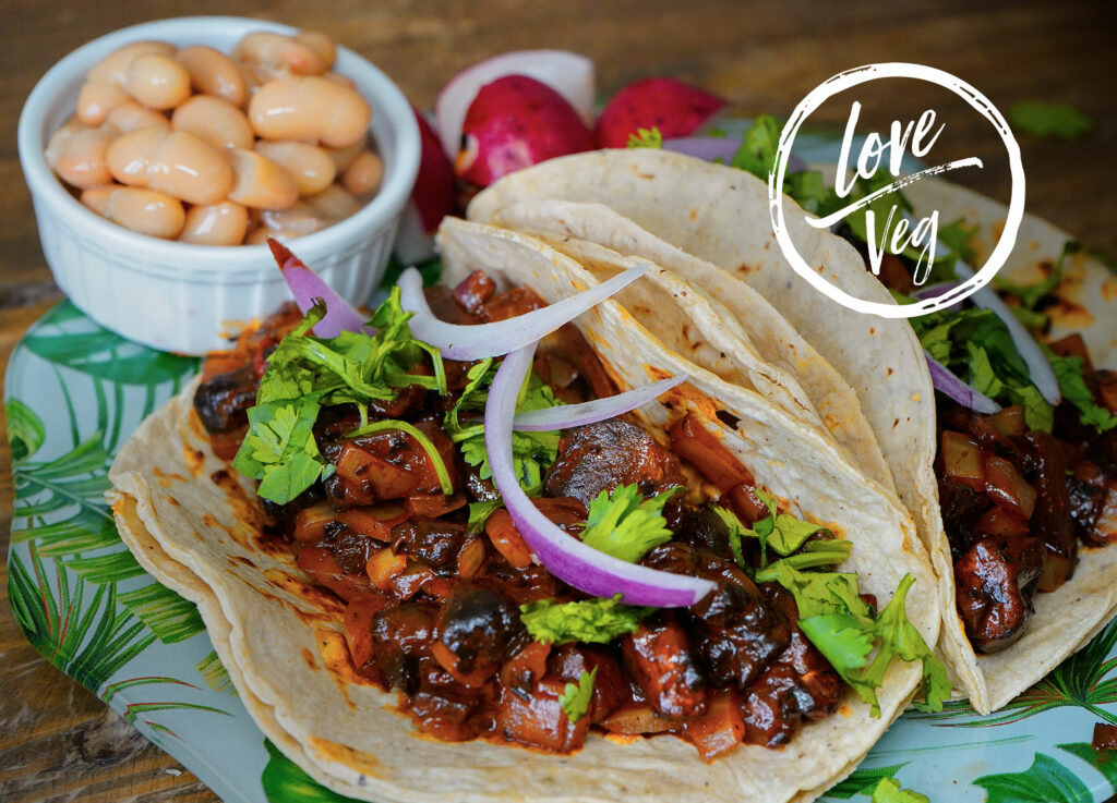 Tacos de hongos adobados 2