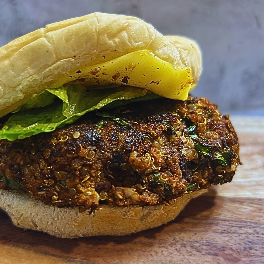 hamuburguesa-frijol-quinoa-destacada