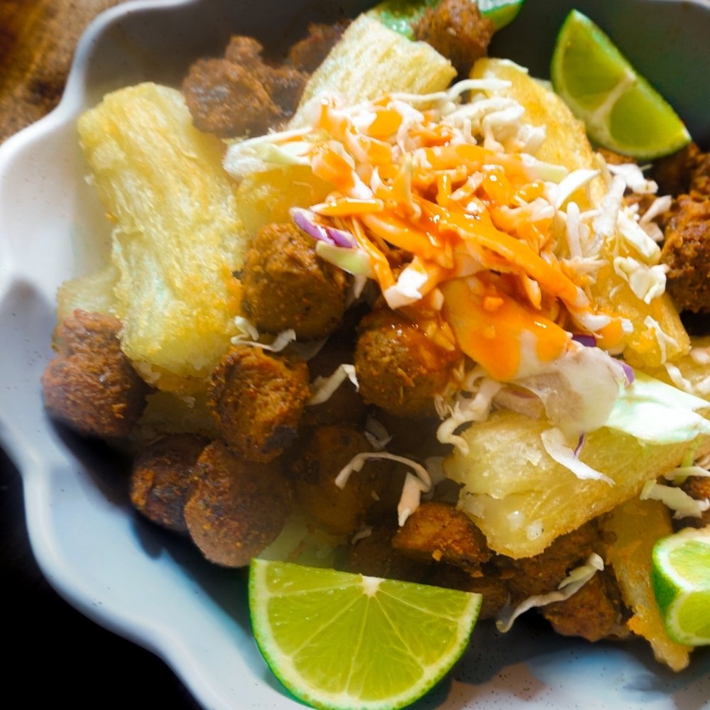 Chicharrón-con-yuca-destacada