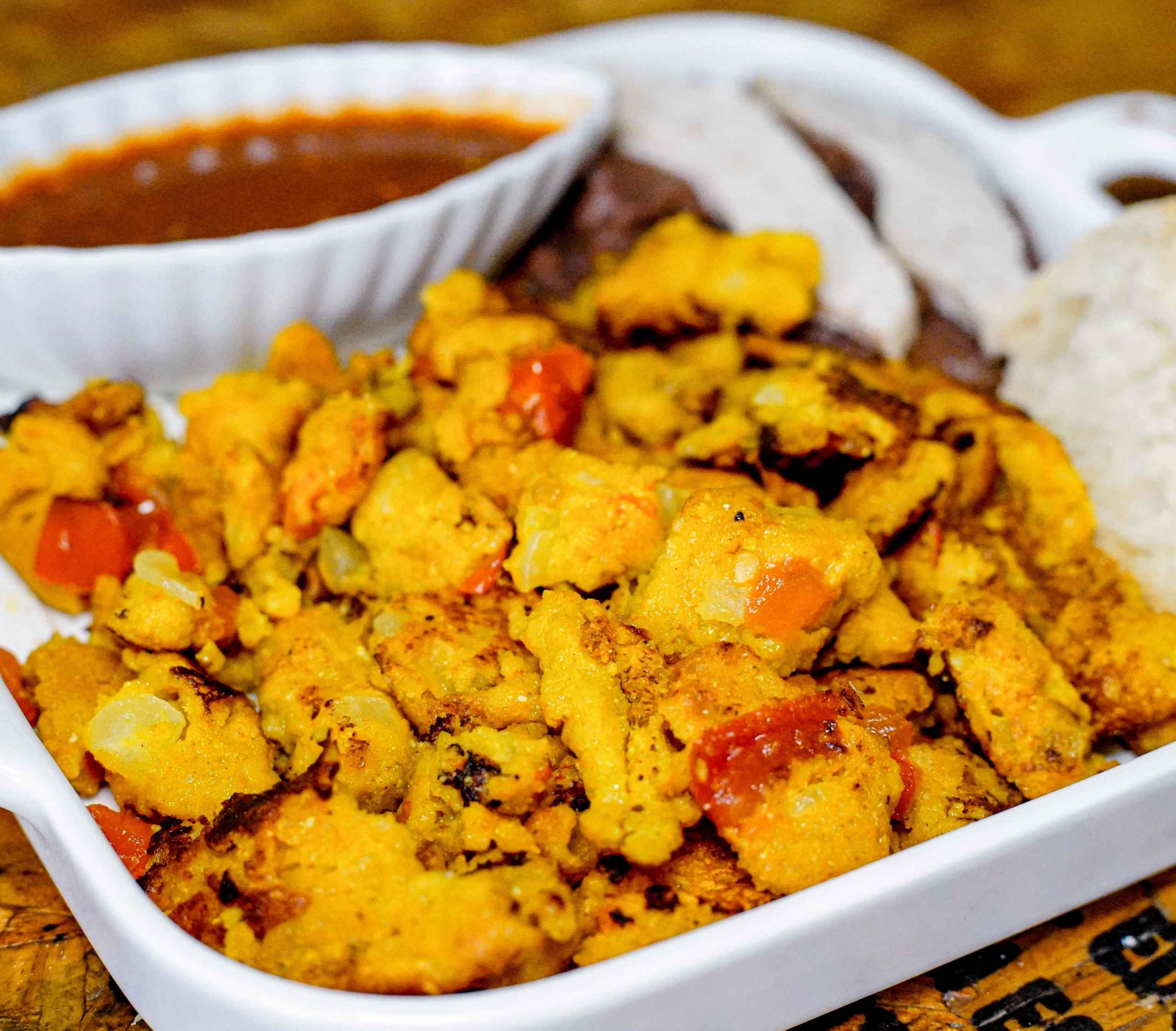 Desayunos sin colesterol: huevo vegano nutritivo, delicioso y libre de crueldad