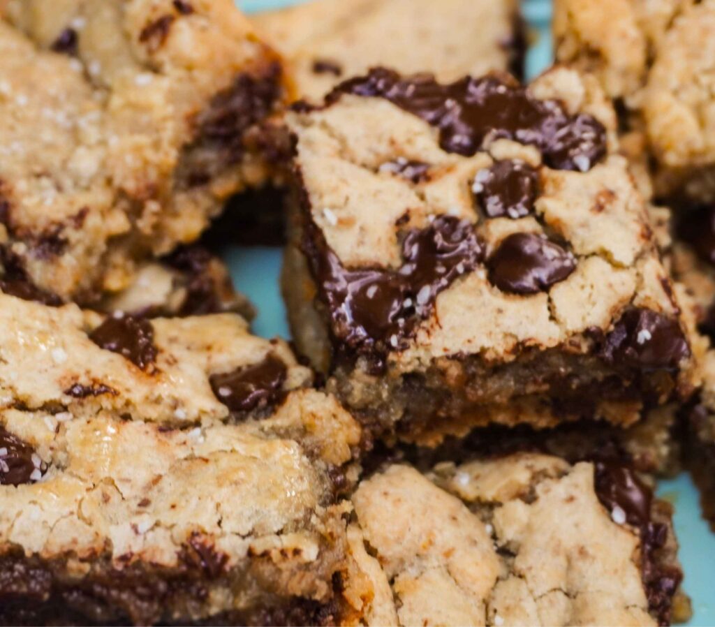 Blondies veganos de tahini