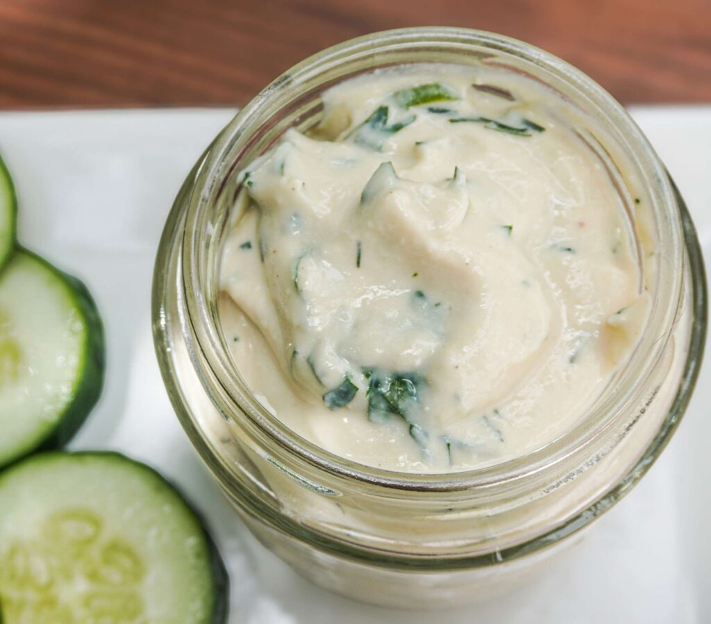 Aderezco ranch vegano alto en proteína